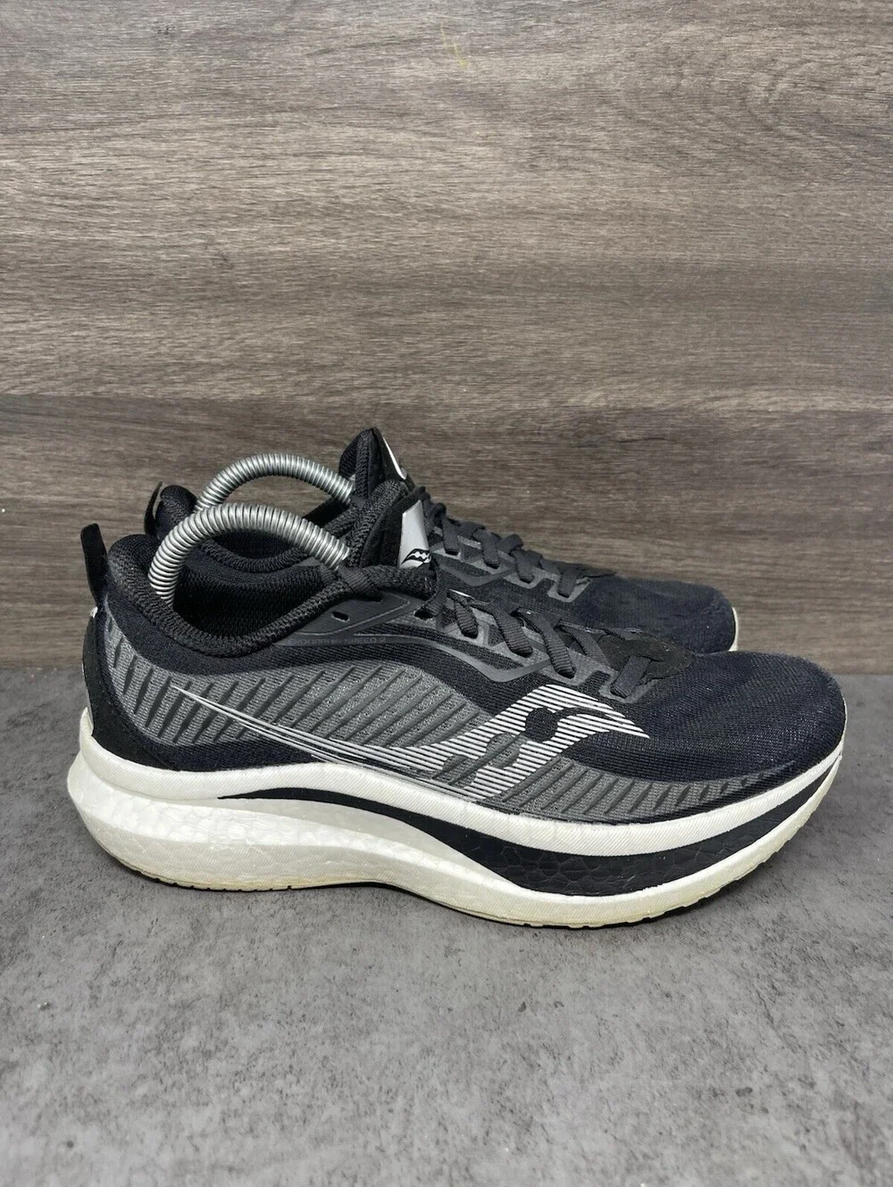 Saucony shoes sku